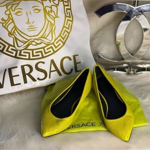 Versace LEATHER ACCENT CUT FLATS 8